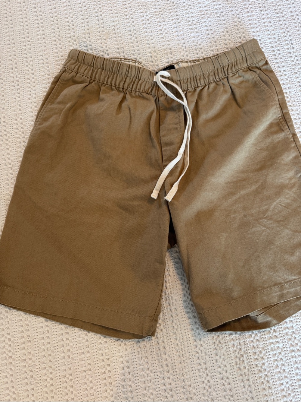 Banana Republic Men’s 9” Easy Shorts Khaki Tan Size Medium